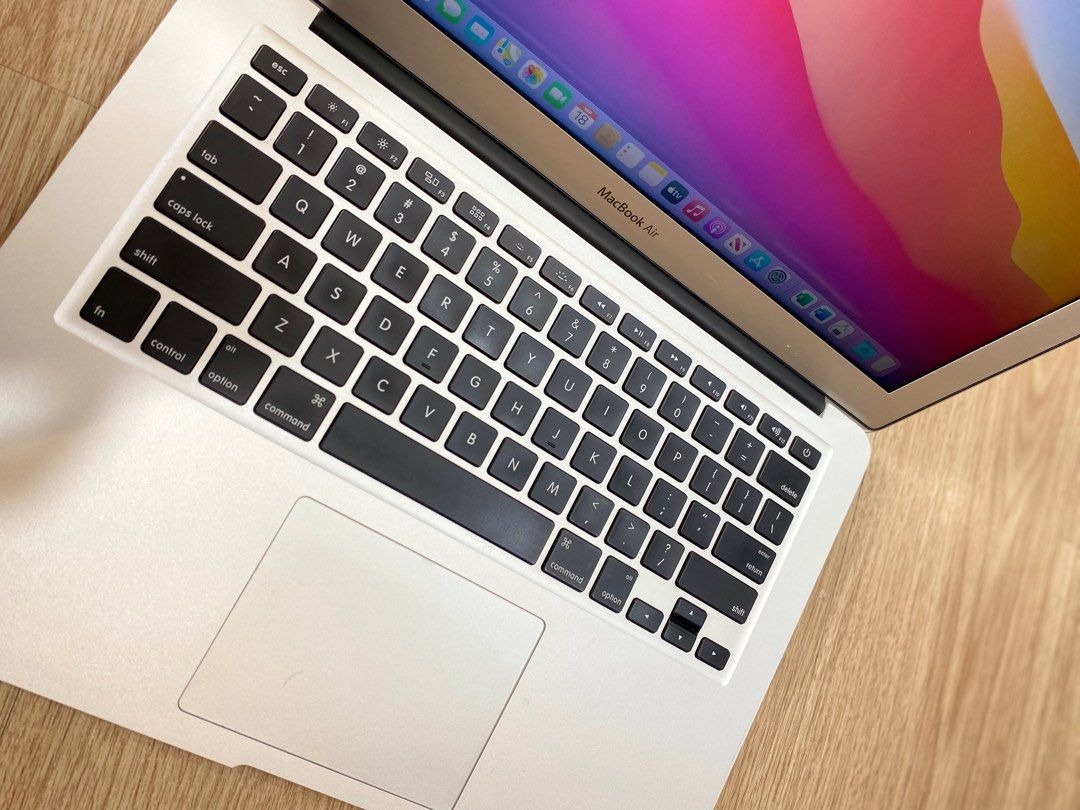 Apple MacBook Air 2017 13-Inch, Intel Core i5, 8GB RAM, 256GB SSD - Image 4