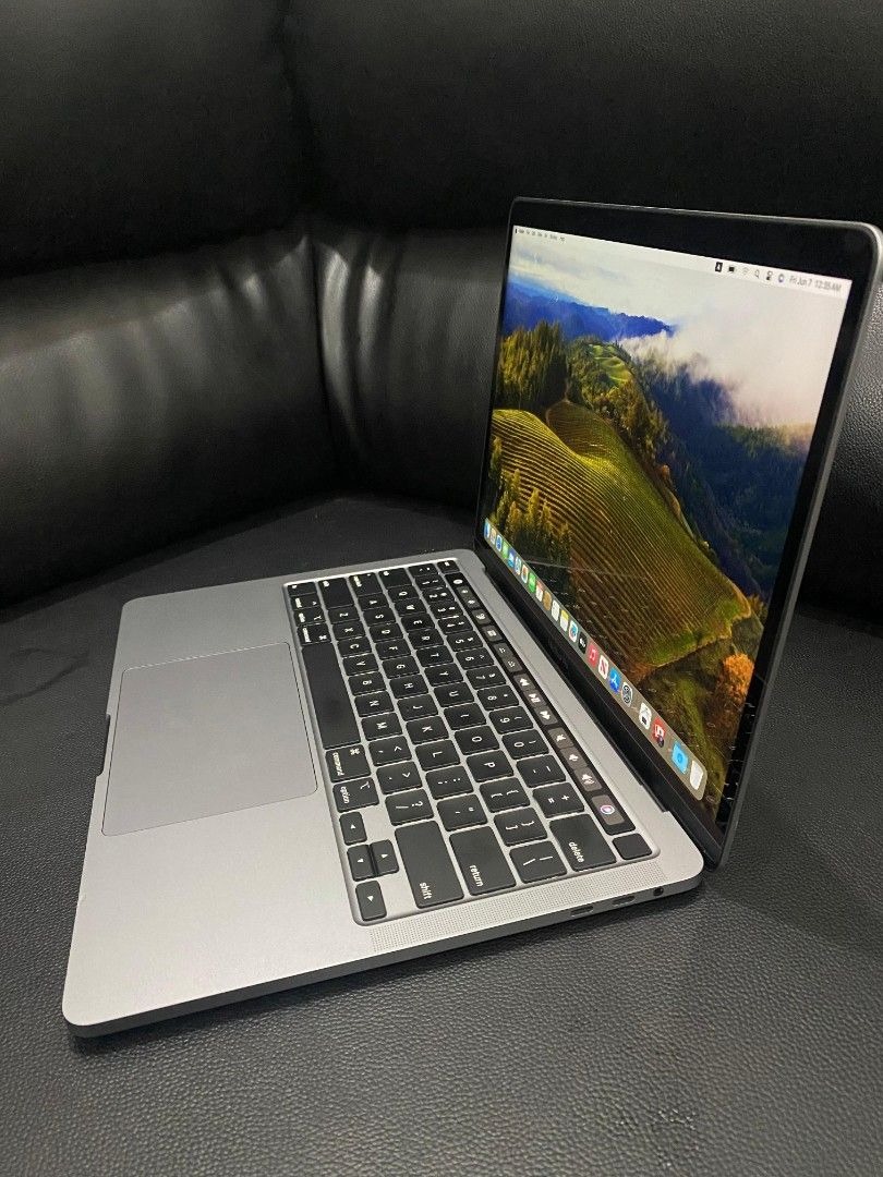 Apple MacBook Pro 2020 13-Inch Intel Core i7 Laptop – 16GB RAM, 512GB SSD Retina Display (Refurbished) - Image 2