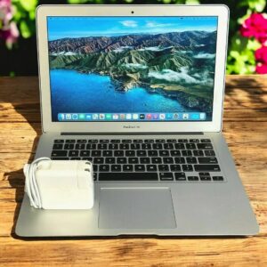 Apple MacBook Air 2015 13.3″ Retina Display, Intel Core i5, 8GB RAM, 128GB SSD