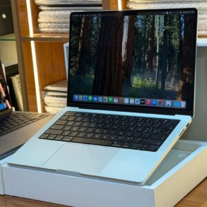 Apple MacBook Pro 2020 M1 13-inch 16GB RAM 256GB SSD