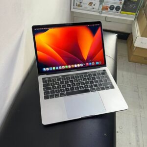 Apple MacBook Pro 2017 13-inch Core i5 16GB RAM 512GB SSD Touch Bar