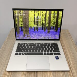 HP EliteBook 840 G5 Core i7 8th Gen 16GB RAM 512GB SSD 14-inch FHD laptop