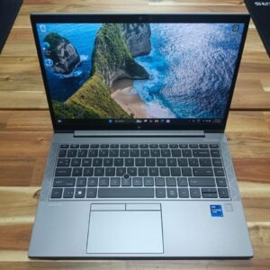 HP ZBook Firefly 14 G8 Core i7 11th Gen 32GB RAM 512GB SSD NVIDIA T500 Touchscreen